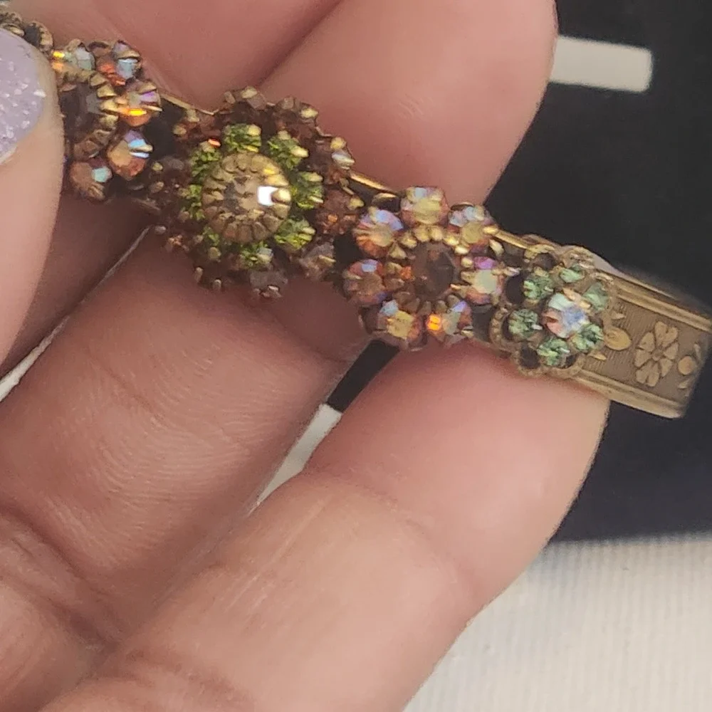 Liz Palacios Brass Crystal Floral Cuff Bracelet and Hoop Earring Set Vintage - Picture 11 of 16